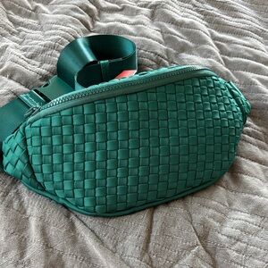 Chic Green Woven Crossbody Bag